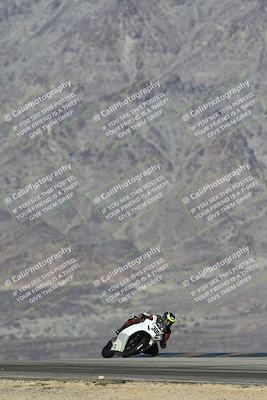 media/Dec-07-2025-CVMA (Sun) [[3e7d2de5dc]]/Race 7-Formula Lightweight Twins Shootout/